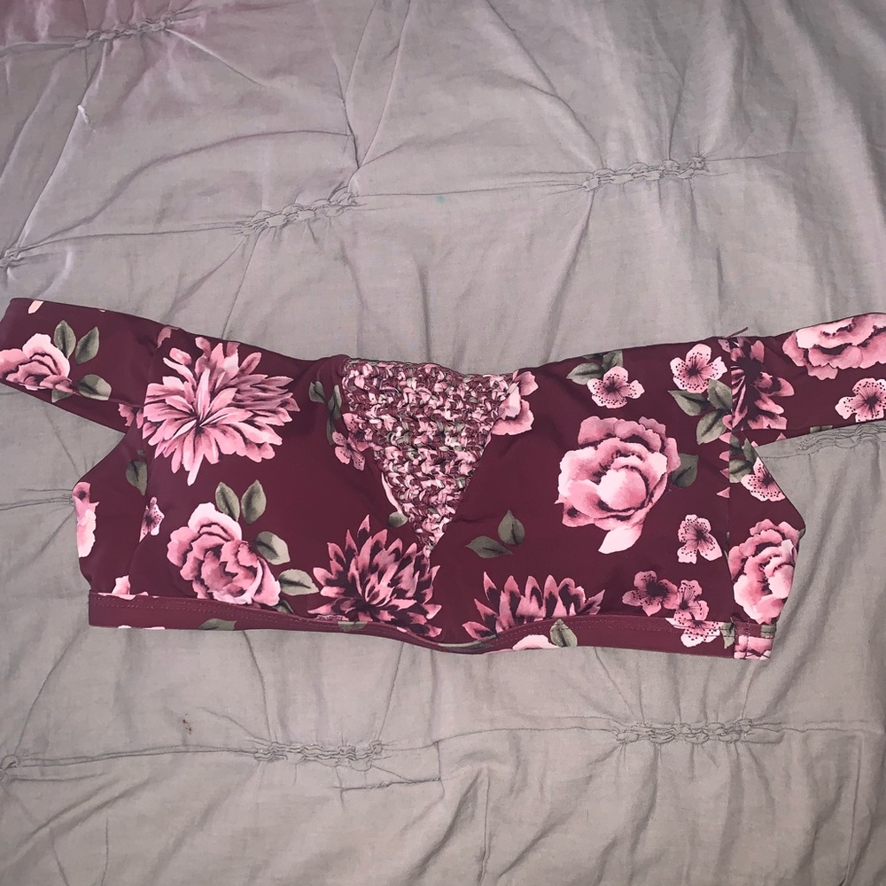Altar’d State floral bikini top - Picture 4 of 8